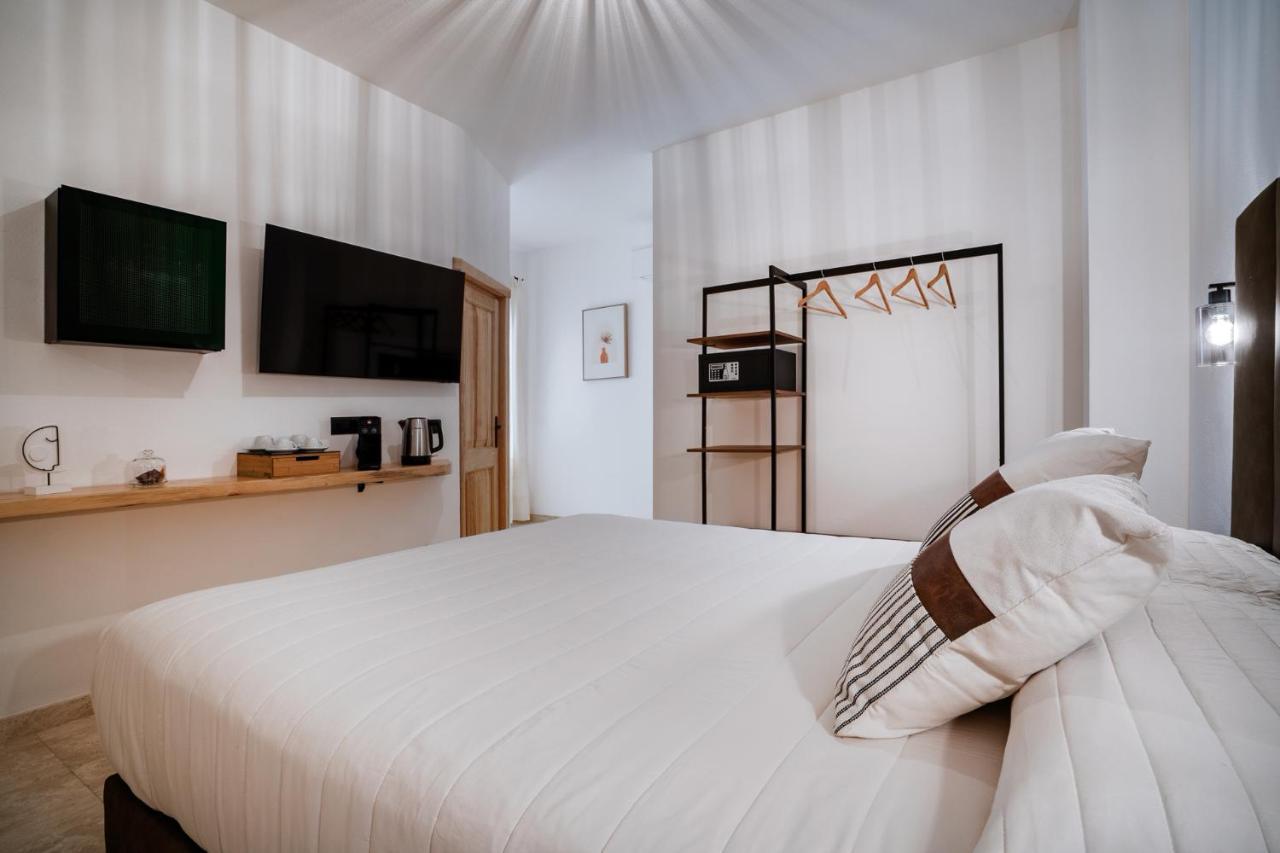 Готель Paghe Eco Luxury Experience Budduso Екстер'єр фото