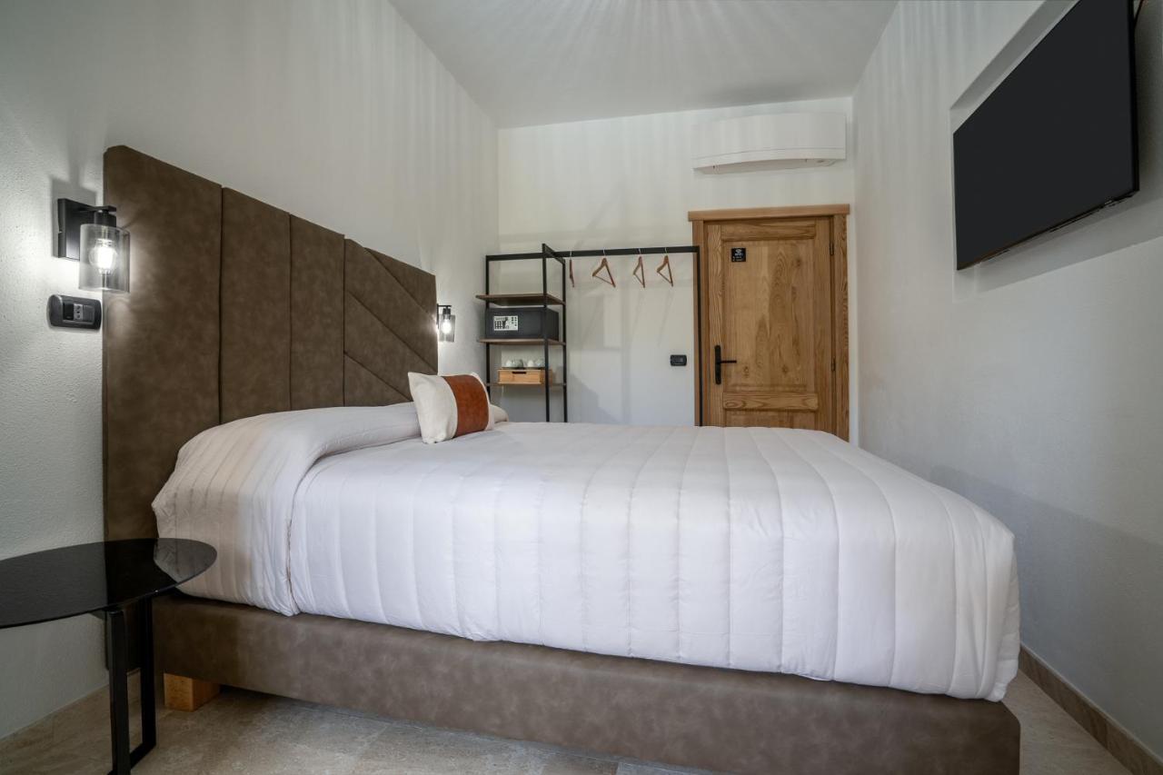 Готель Paghe Eco Luxury Experience Budduso Екстер'єр фото