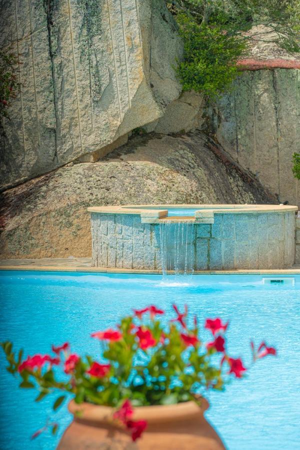 Готель Paghe Eco Luxury Experience Budduso Екстер'єр фото